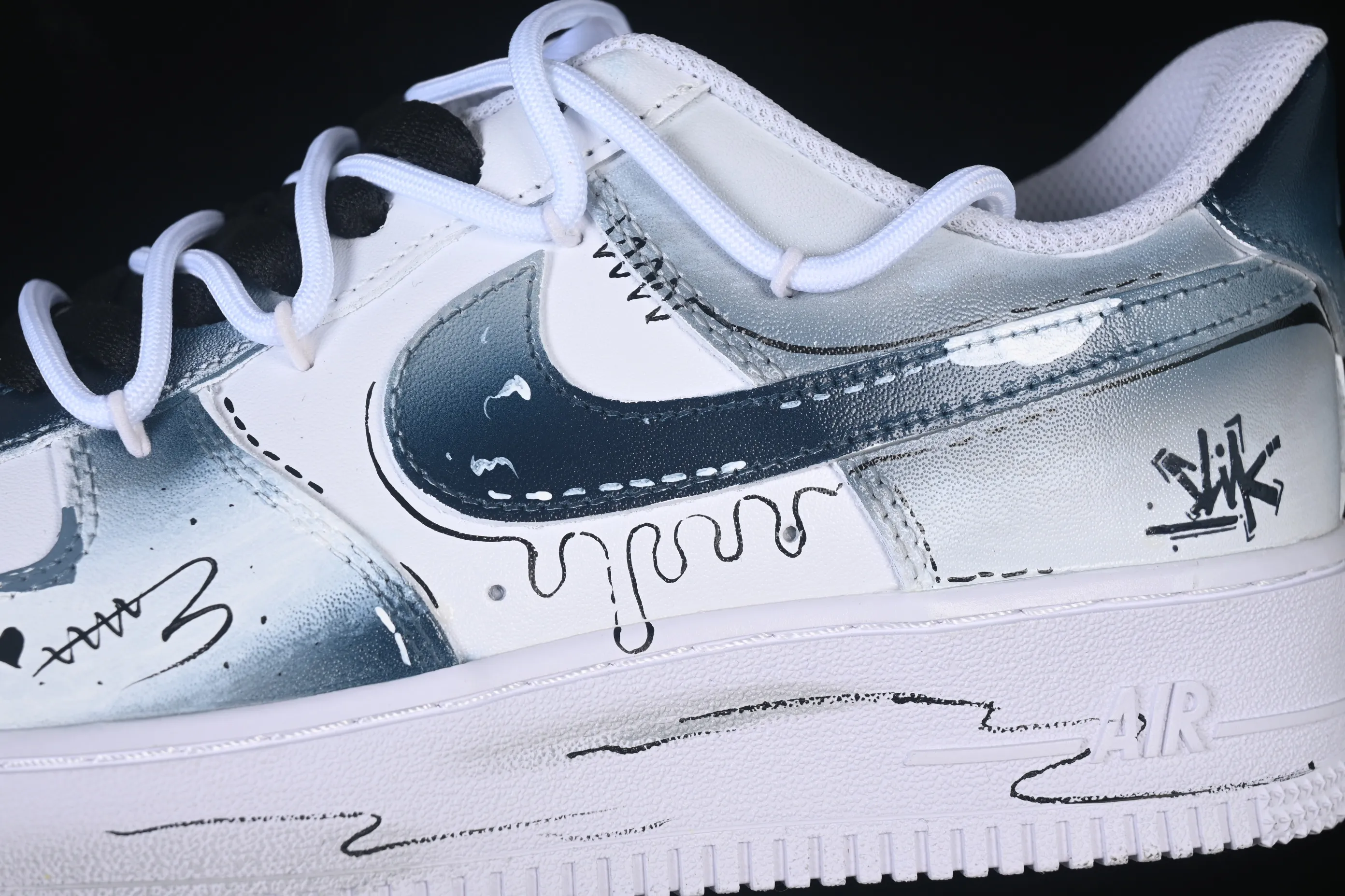 All categories Nk Air Force 1 Air Force series Nk Air Force 1 Low Air Force low-top Nike Air Force 1'07 Low Two-dimensional theme Air Force 1 low-top casual sneakers CW2288-111